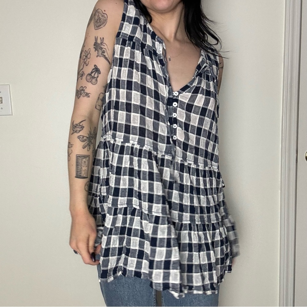 Pilcro by Anthropologie Navy and White Plaid Sleeveless Blouse Medium